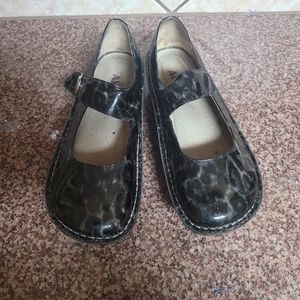 Alegria shoes size 38